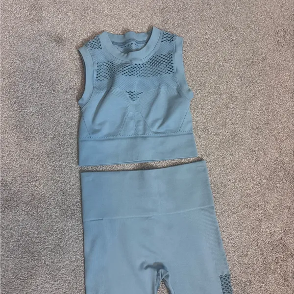 IVY PARK Light Blue Mesh Detail Athletic Athleisure Crop Top - Image 4