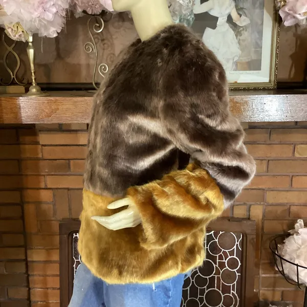 New Look Brown And Yellow Color Block Faux Fur Jacket (M) - Image 5