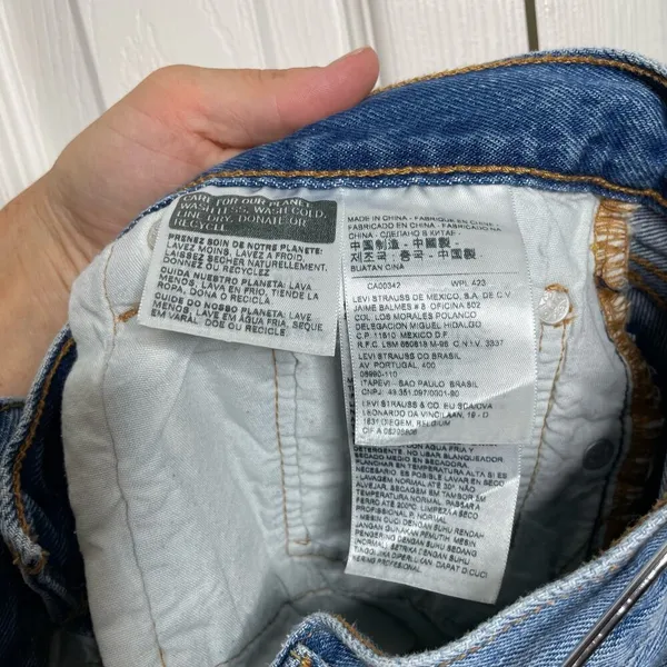 Levi's 501 Womens Cut Off High Waisted Denim Jean Shorts Size 29 - Image 4