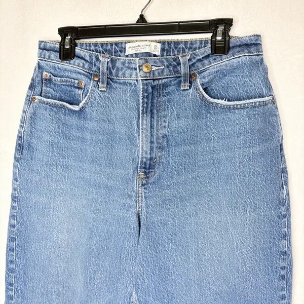 Abercrombie & Fitch Curve Love Vintage Straight Jeans - Image 5