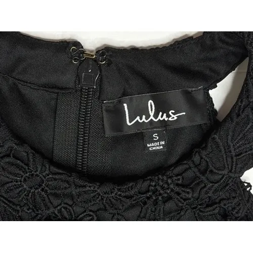 Lulu's Love Poem Black Crocheted Lace Dress SMALL Sunflower Pattern‎ LBD - Image 4