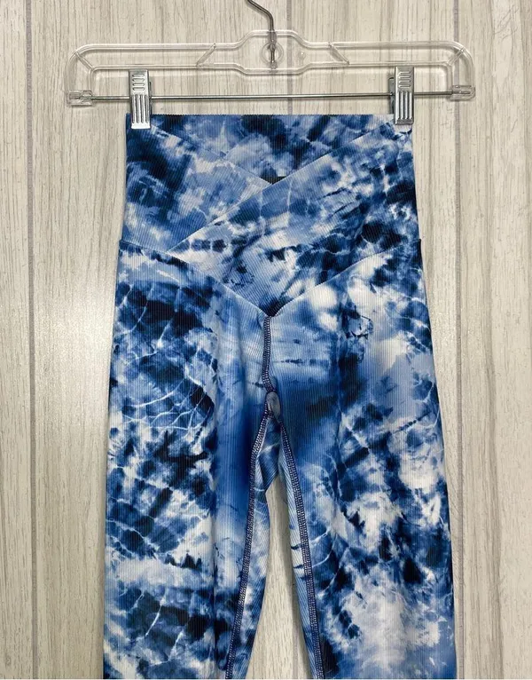 Beach Riot Sport Indigo Tie Dye Cara Printed Leggings V Crossover Waistband XS - Image 4