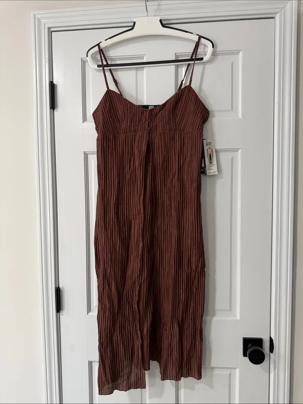 Madden NYC Women's Flyaway Brown Sleeveless Long Front-Slit Tunic Top Size M - Image 4