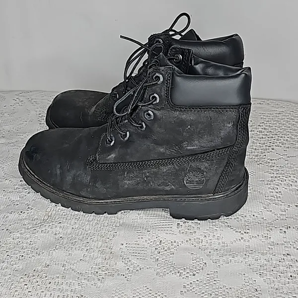 Timberland 6" padded collar waterproof black suede leather boots sz 7.5 - Image 2