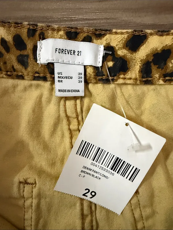 Forever 21 Leopard Flare Jeans 29 Fits 27x32 NWT Bell Bottom Animal Print - Image 6