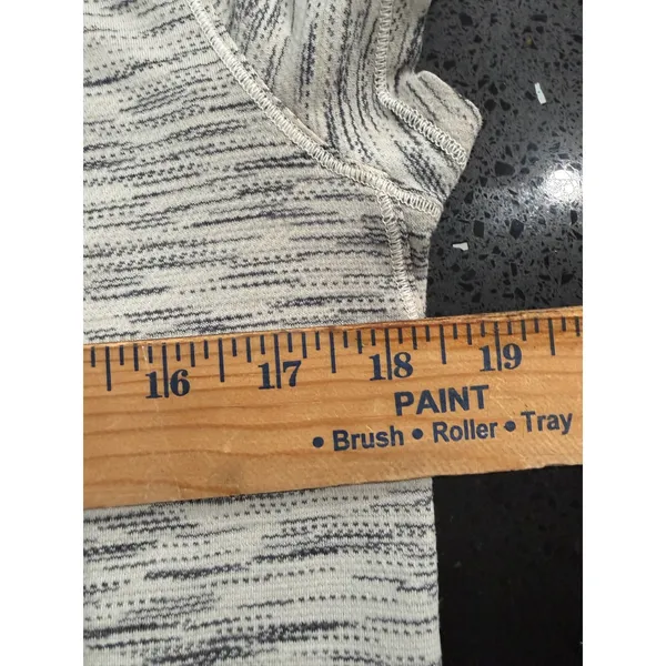 Lululemon Womens Space Dye Short‎ Sleeve Athletic T-Shirt White Grey Crew Neck - Image 6