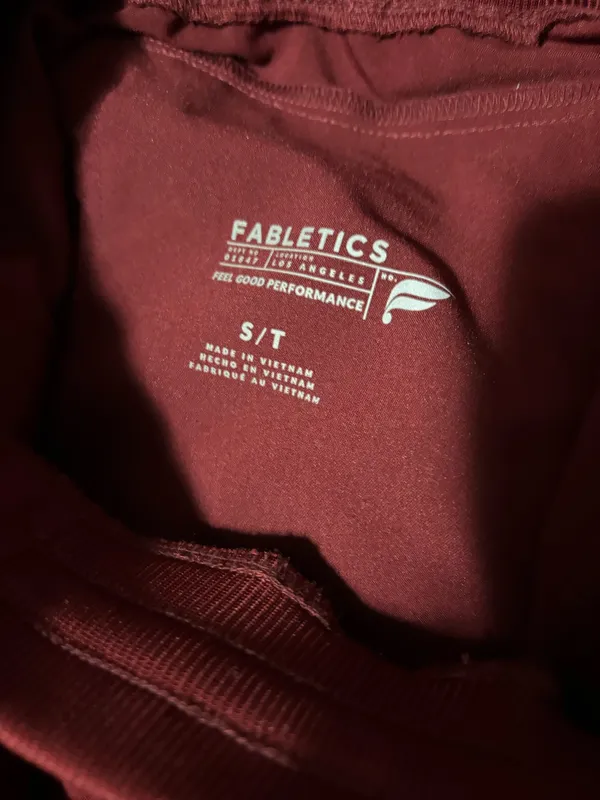 Fabletics Scrubs Set - Image 5