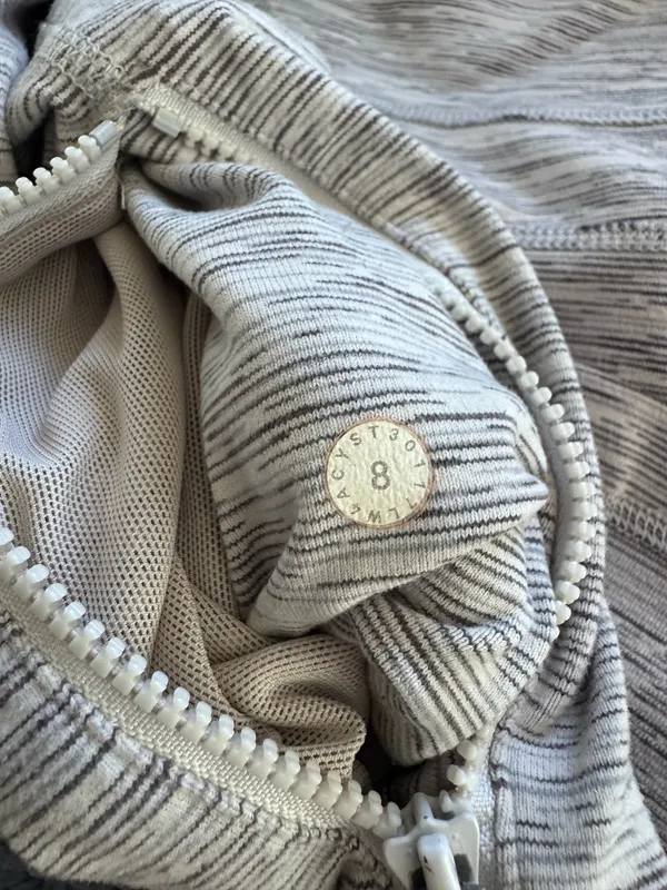 Define Lululemon Jacket - Image 4