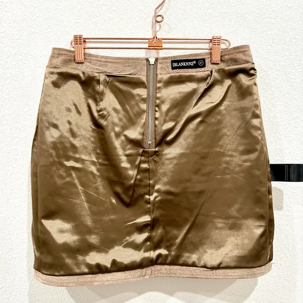 Blank NYC Suede Leather Mini Skirt Size 27 Brown Zip Front Boho Western Chic - Image 4