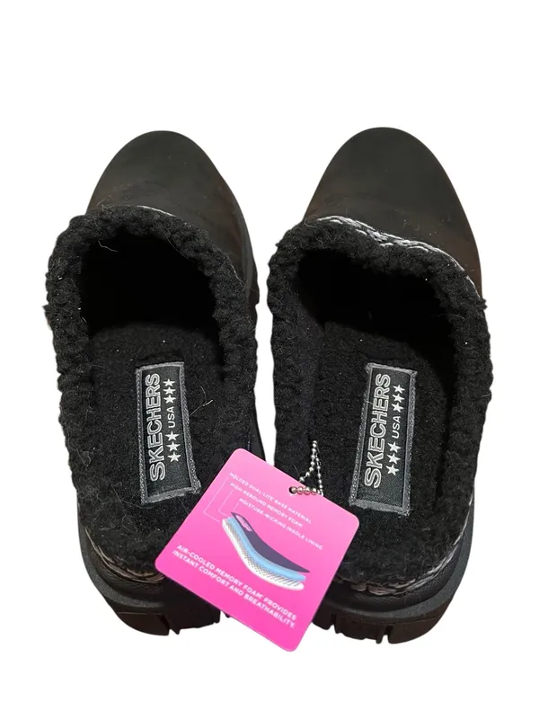 Skechers Women’s Size‎ 9 Slip-On Clogs Black Embroidered Sherpa Lined Slippers - Image 4