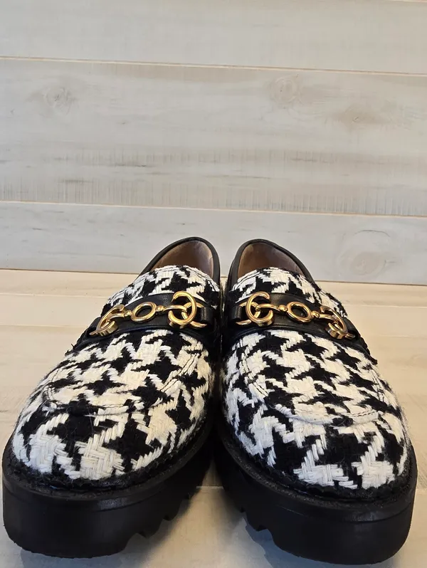 {5.5} Sam Edelman Circus Deana Black White Houndstooth Lug Sole Loafers - Image 3