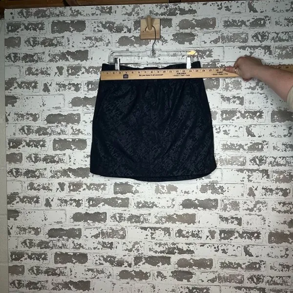 Orvis | women blue athletic skirt with shorts - Image 4