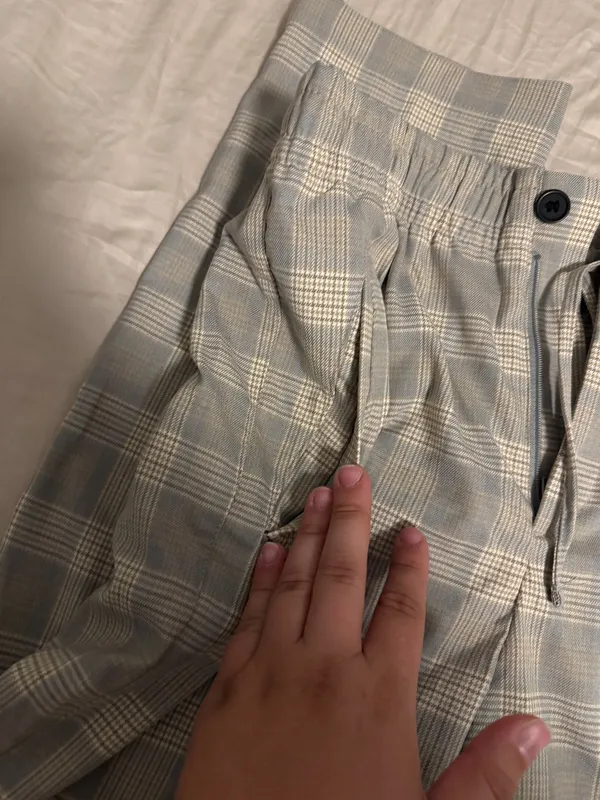 Men’s plaid H&M pants XS - Image 3