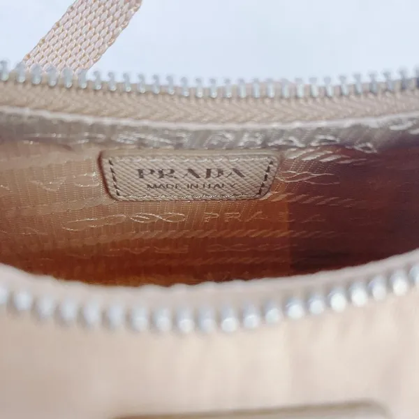 PRADA logo appliqued re-edition nylon mini crossbody bag chain handbag - Image 5