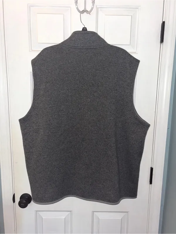 Crown & Ivy Charcoal Full Zip Fleece Sleeveless Vest - Image 3