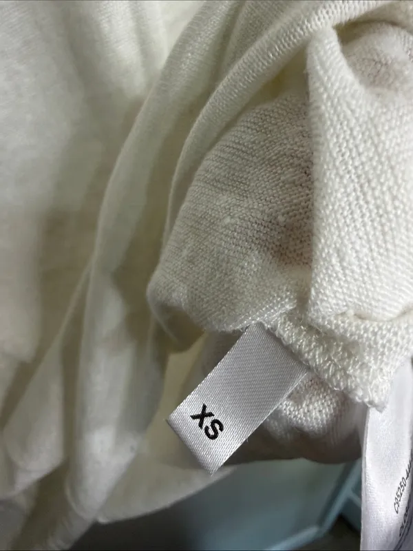 CLOSED White Sleeveless Women's Tank with Subtle Shoulder Pleats - Image 9
