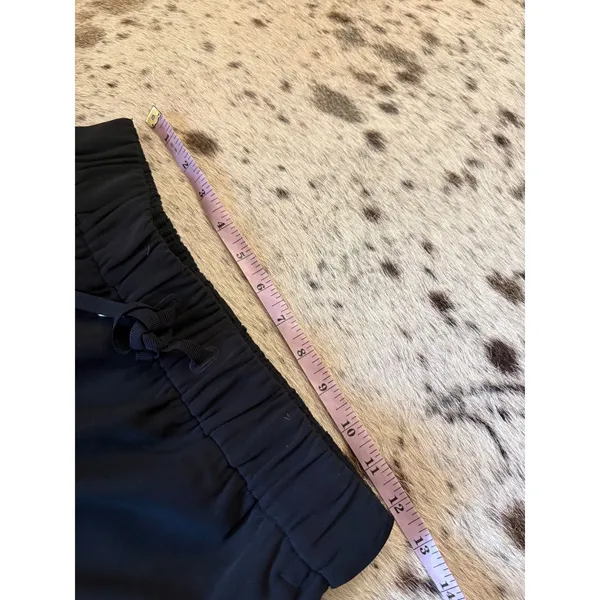Lululemon On The Fly Skirt In Black Size 6 - Image 6