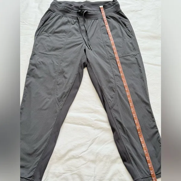 Lululemon dance studio Gray Size 6 cropped pants - Image 13