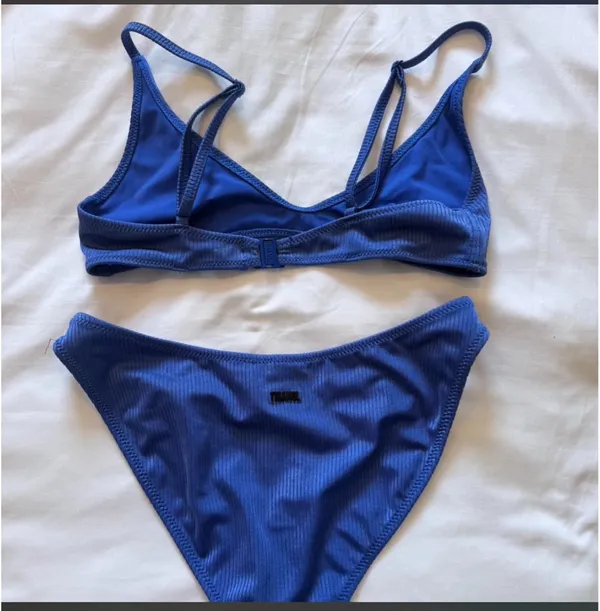 Triangl swim suit bikini set  - Image 4