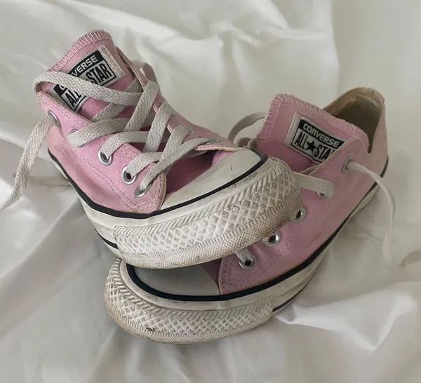 Pink converse - Image 5