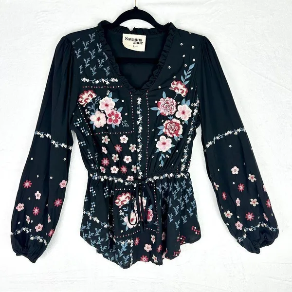 Savanna Jane Floral Embroidered Cinch Waist Top Size Small Black V-Neck - Image 4