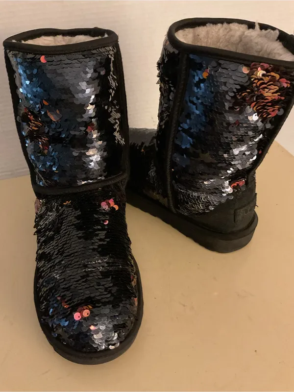 UGG women Black blue sparkle Sequin Classic Short Boots US 9 - Image 9