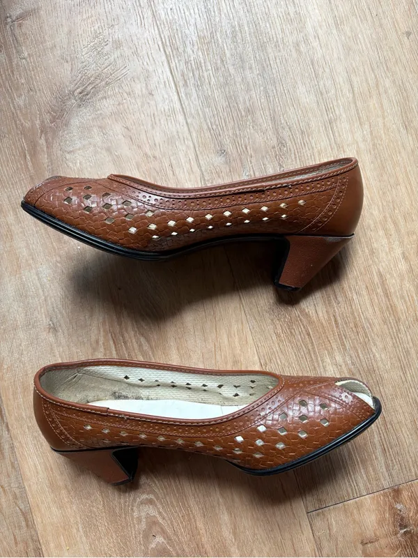 40s pinup peeptoe heels Brown Size 8 - Image 3