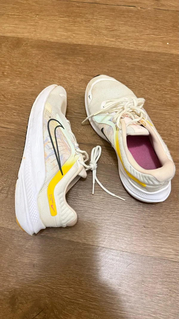 Women's Nike Quest 5 Women’s Shoes Size 8.5 - Image 3