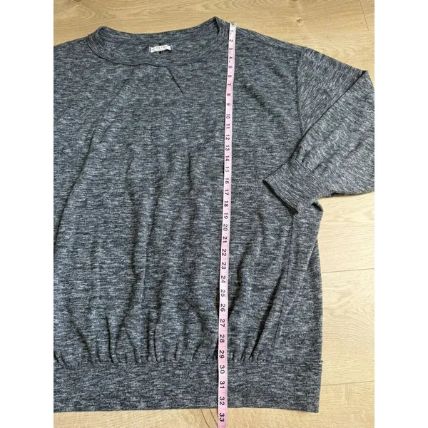EUC Free People WE THE FREE black gray heathered oversized sweater size L - Image 4