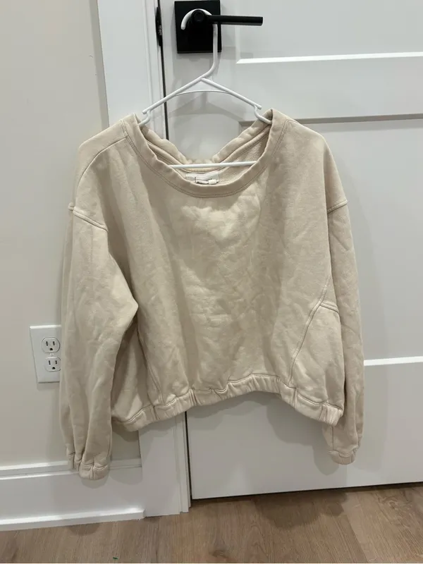Anthropologie Cream Cropped Elastic-Hem Sweatshirt Size Medium - Image 2