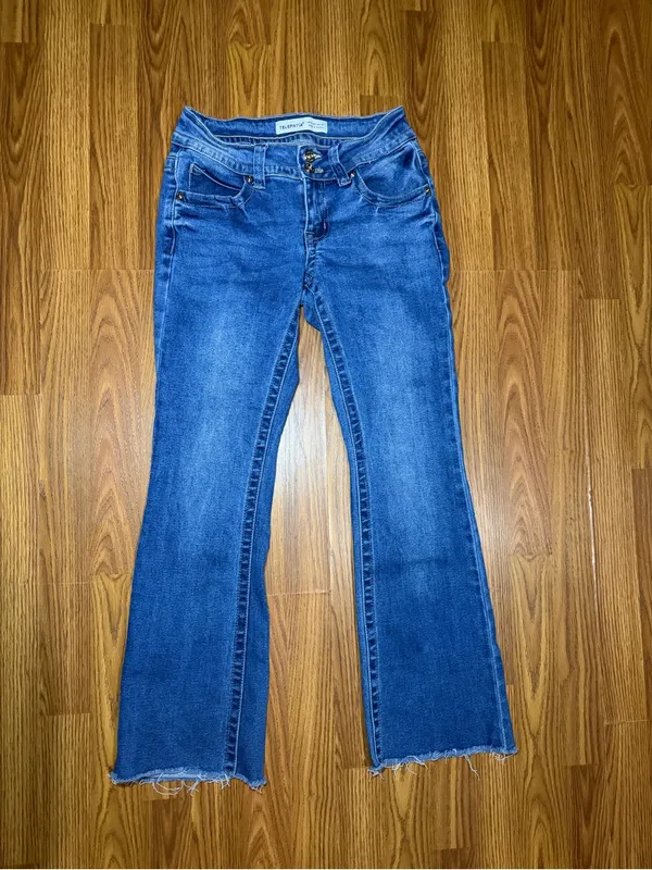 Telepatia medium wash low-rise flare jeans rough hem y2k 5/27. - Image 3