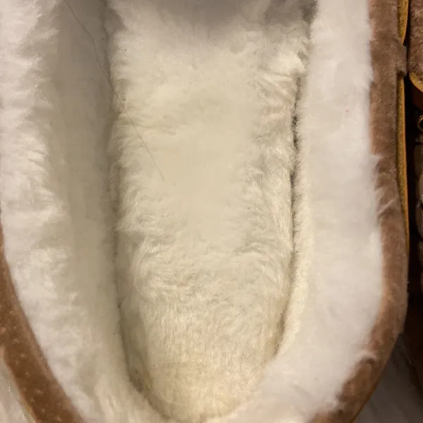 LAMO Shoes sue 10 never been worn excellent condition - Image 9