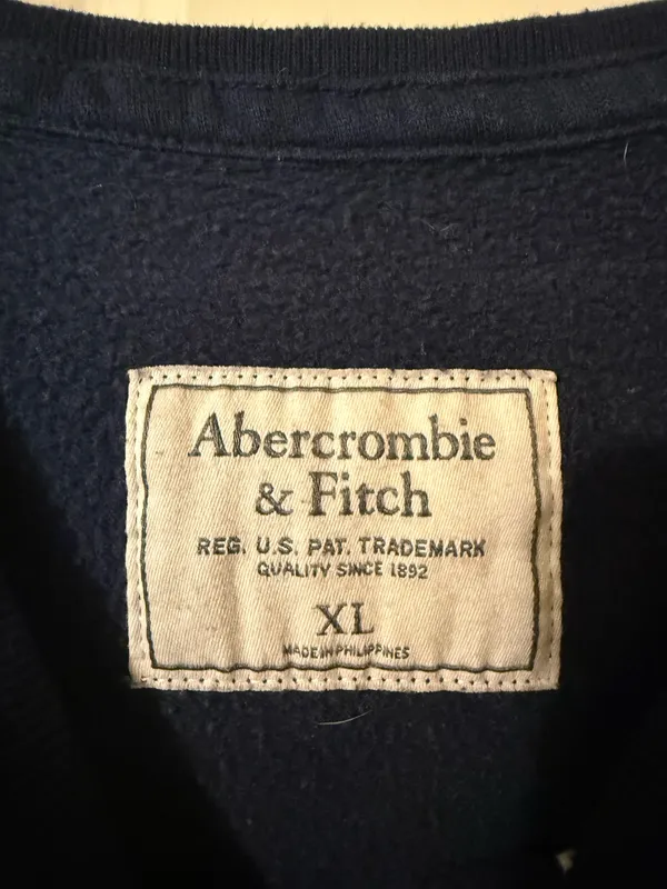 Abercrombie Crewneck Navy - Image 3