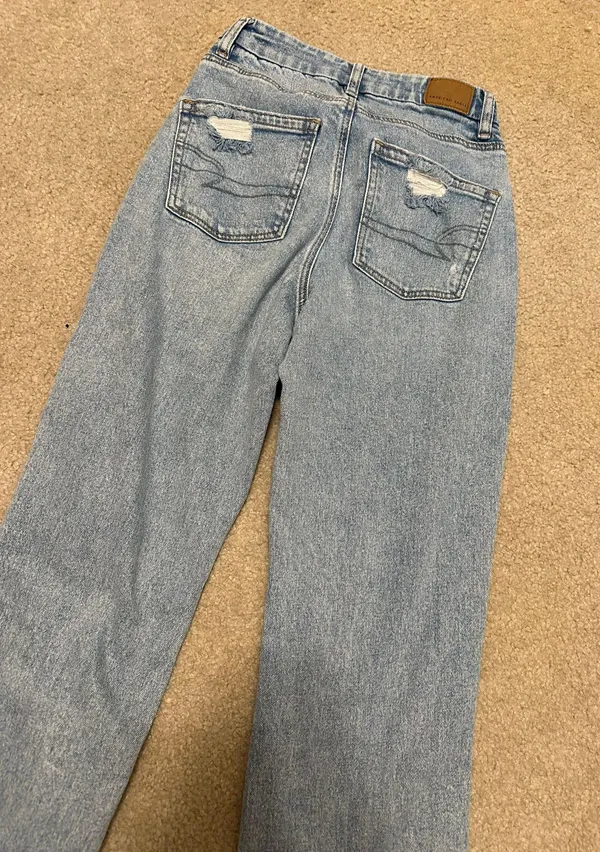 Outfitters Jeans - Image 4