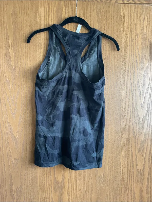 Athleta Momentum Seamless Racerback Tank - Image 2