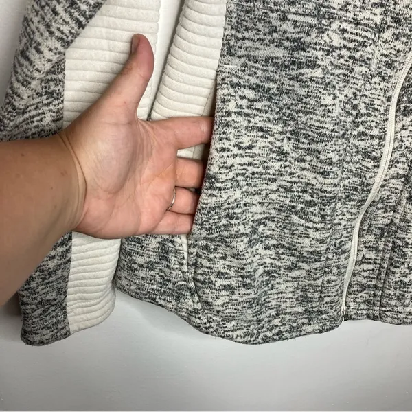 The North‎ Face full zip sweater jacket size small - Image 4