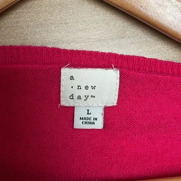 A New Day hot pink vneck sweater. Size Large. - Image 3