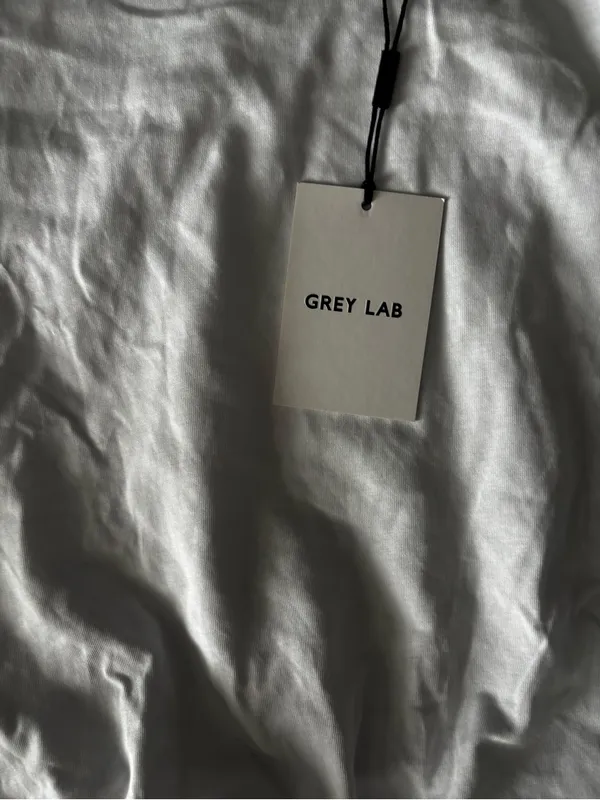 NWT grey lab white short sleeved bubble hem XS - Image 3
