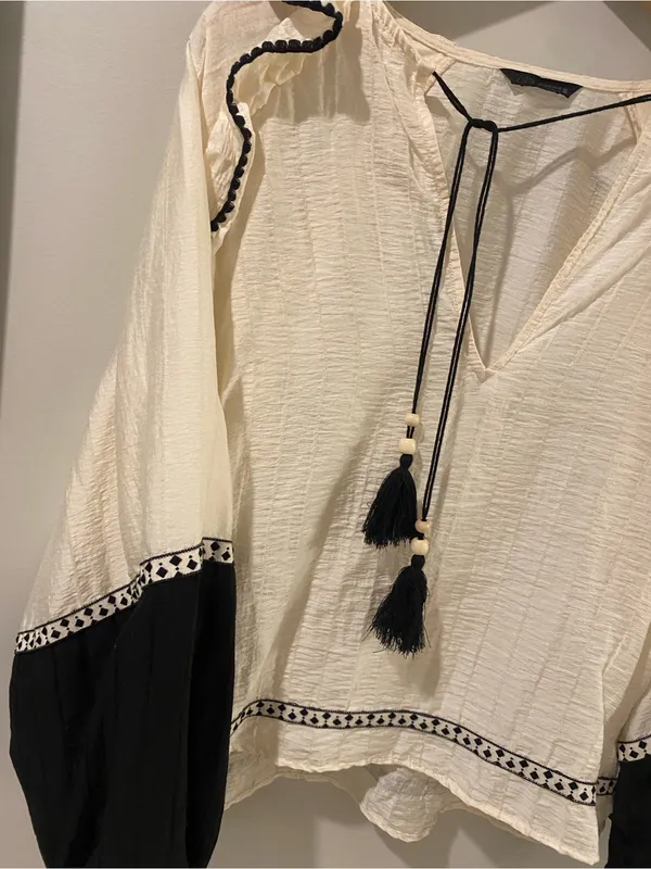 Zara - Boho Tassel Peasant Blouse - Size Medium - Image 3