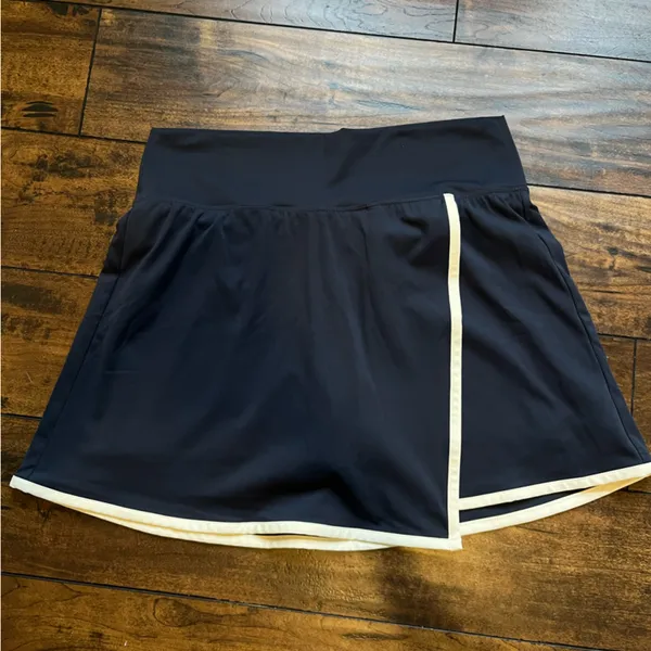 Old Navy power soft skort - Image 4
