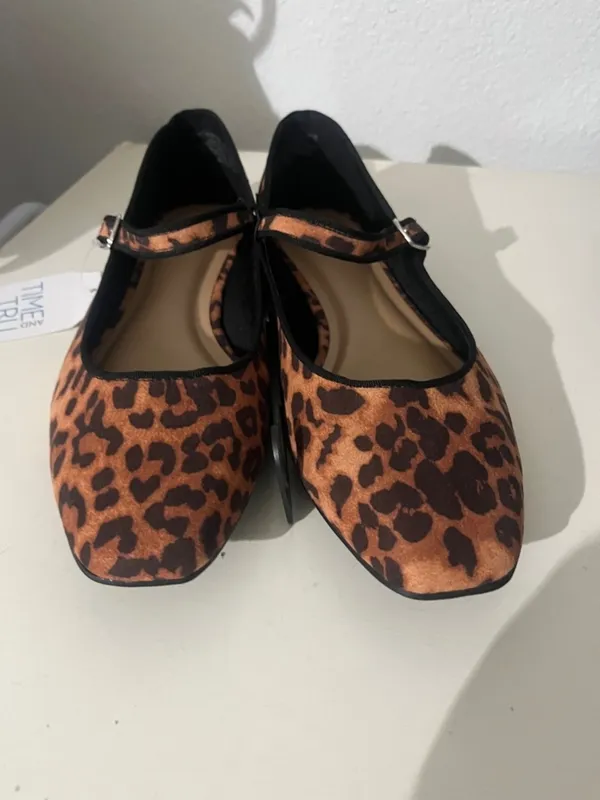 New Time And Tru Women’s Leopard Print Mary Jane Flats Shoes Size 11 NWT - Image 9