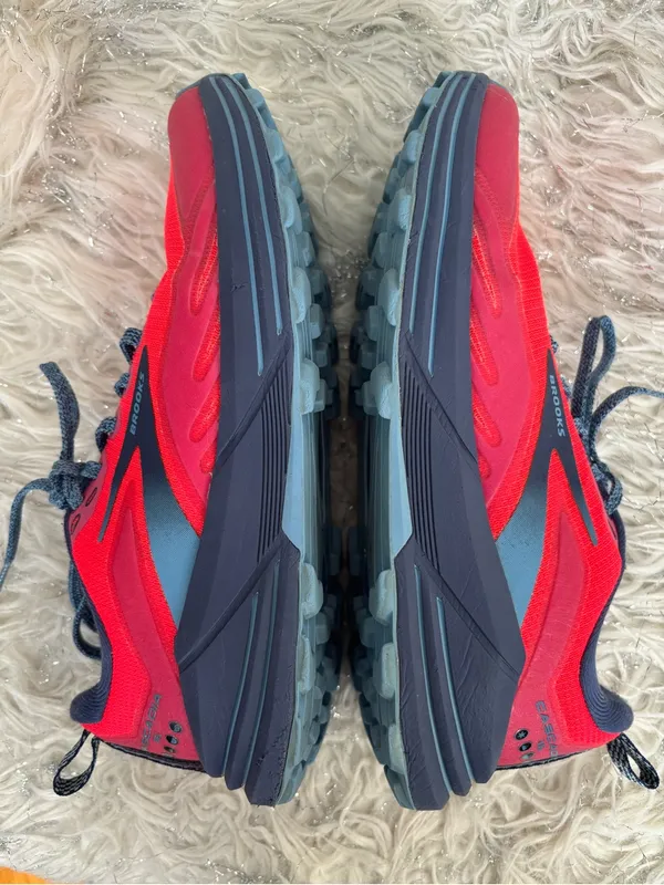 Brooks Cascadia 16 Women’s Red And Navy Running Shoes Size 8USA - Image 7