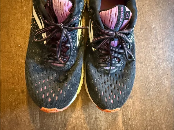 Brooks Glycerin 17 Running Shoes Black Purple Women’s Size 7.5 - Image 4
