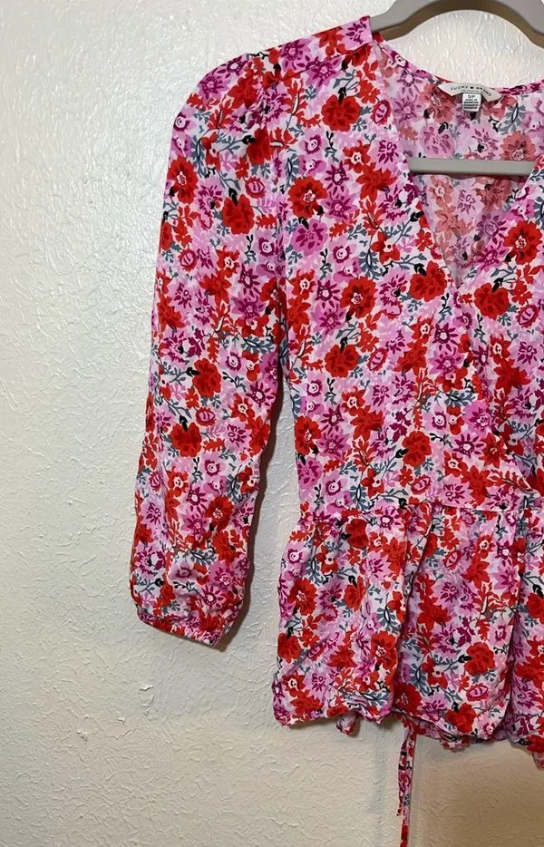 Lucky Brand Top Floral Long Sleeve - Image 3