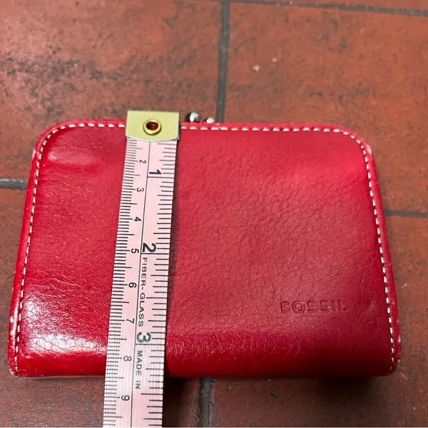 Fossil Red Leather Wallet - Image 5