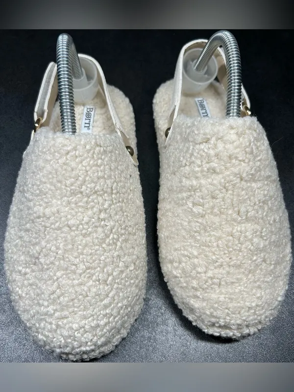 Born Women’s Size S 6-7 White Sherpa Slip On Adjustable Strap Mule Slippers - Image 3