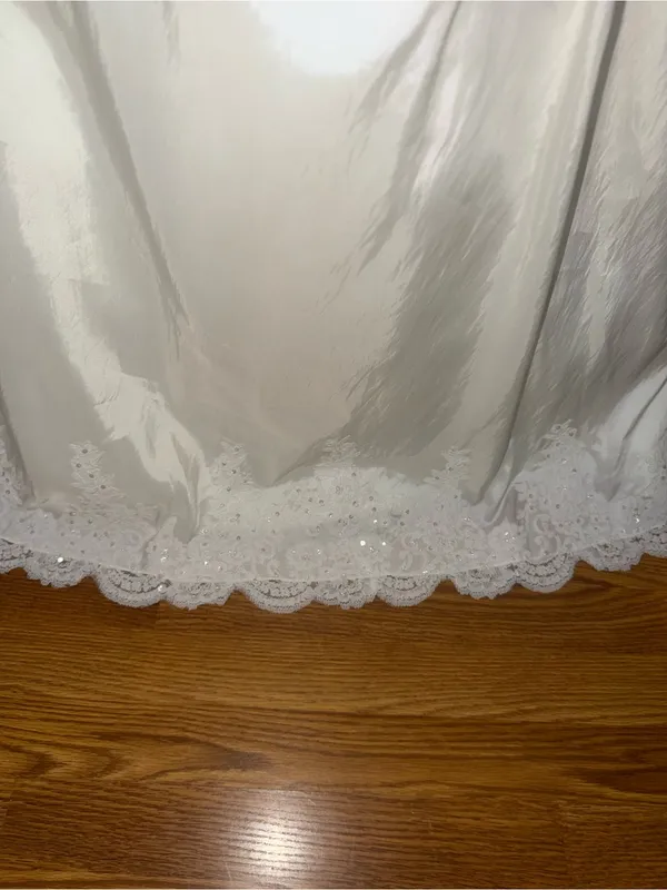 Stunning New Mori Lee Strapless Taffeta Wedding Gown - Image 2