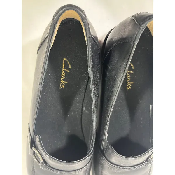 Clarks Leather Loafers Women 8 Black Silver Ring Detail Low Block‎ Heel Slip On - Image 5