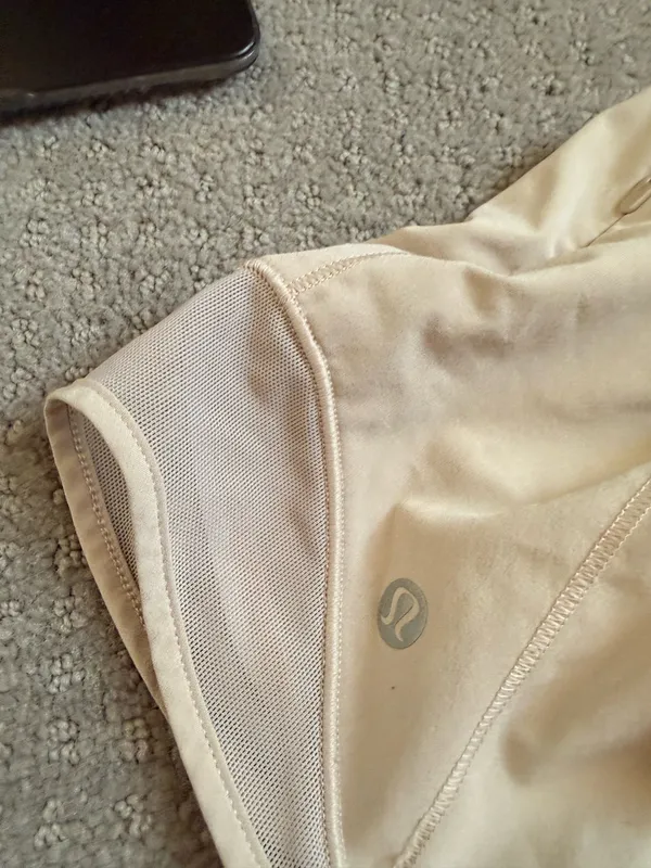 Lululemon bone hotty hot shorts  - Image 3