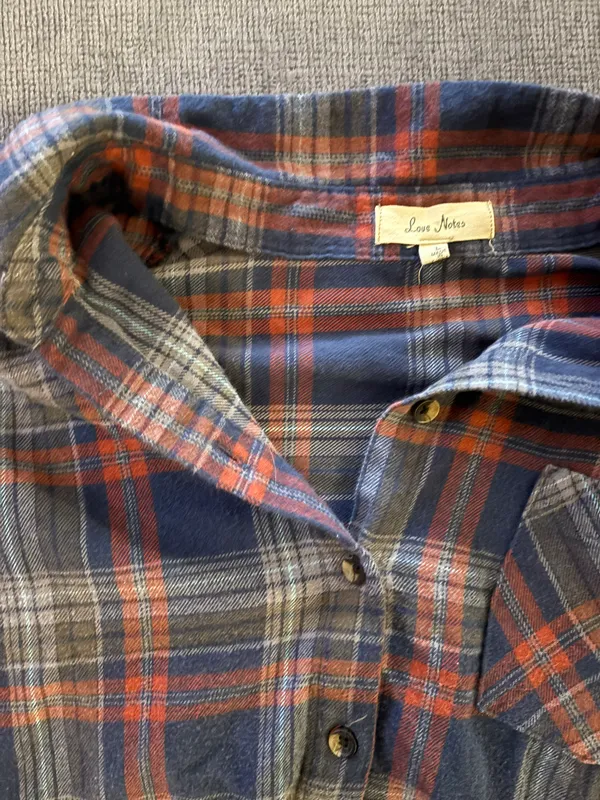 Plaid Button Down Size L - Image 4